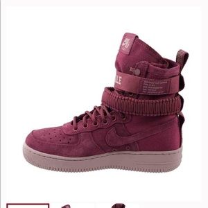 Nike force for female